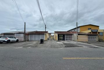 REF. 204 - Casa Rua Santa Catarina